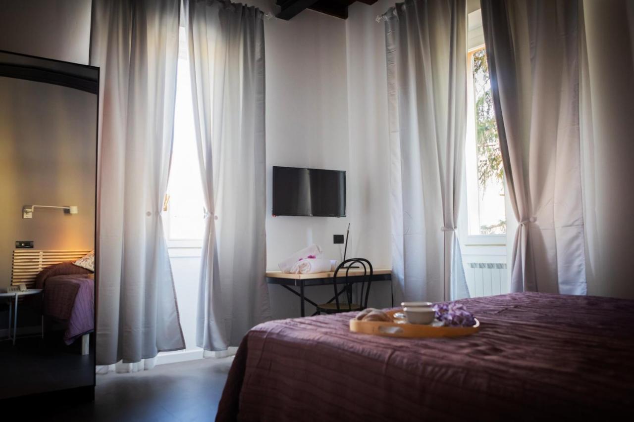 Hotel Milano Pool&Garden Salice Terme Exterior foto