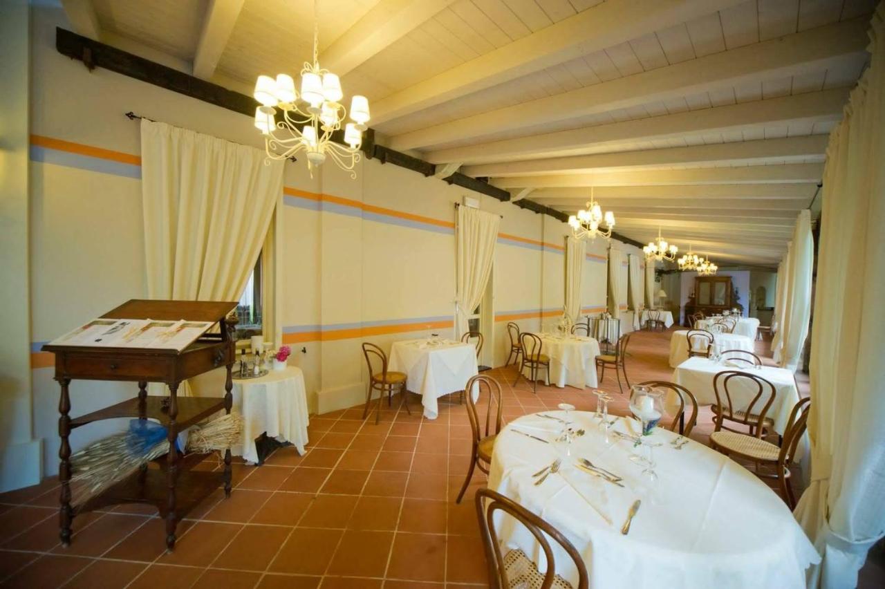 Hotel Milano Pool&Garden Salice Terme Exterior foto