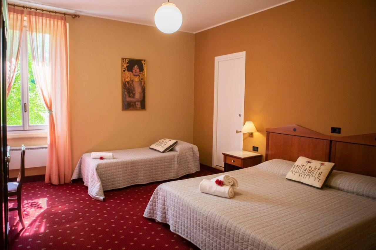 Hotel Milano Pool&Garden Salice Terme Exterior foto