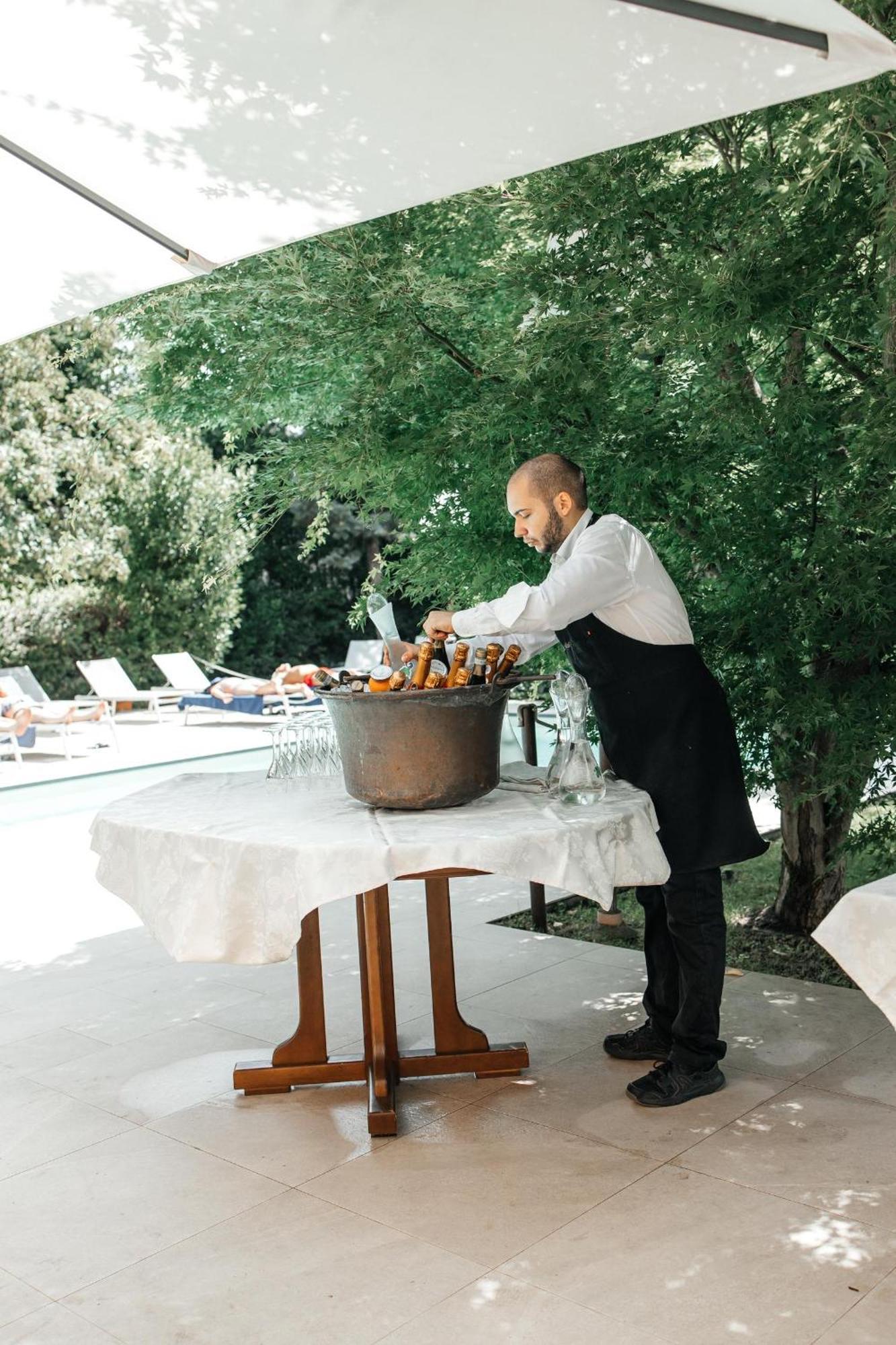 Hotel Milano Pool&Garden Salice Terme Exterior foto